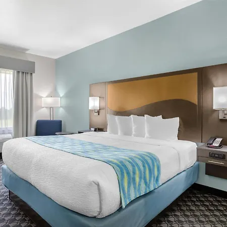 Best Western Plus Waller Hotel Exterior photo