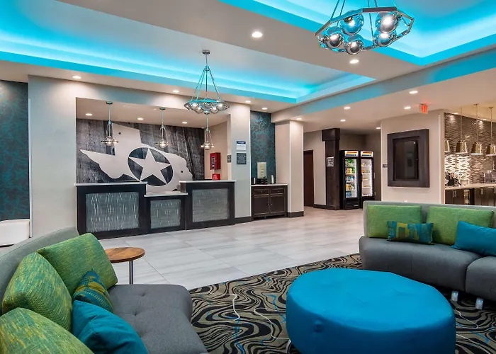 Best Western Plus Waller Hotel
